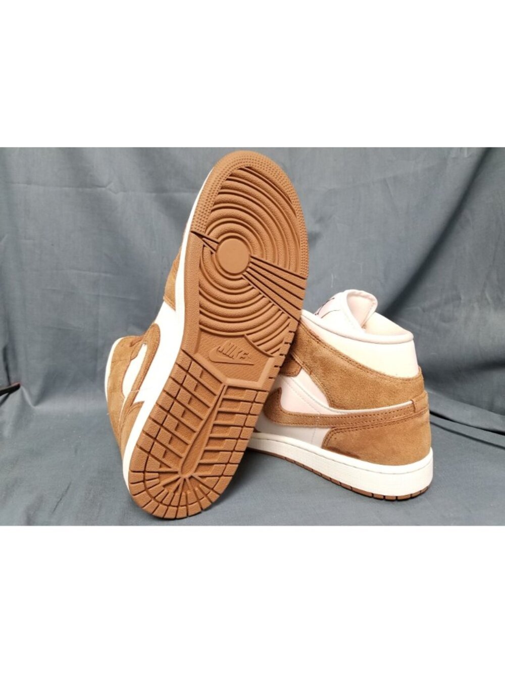 Jordan 1 Mid 'Light British Tan Chalk' BQ6472 203 Womens Size 9 NEW NO BOX! - Picture 2 of 11